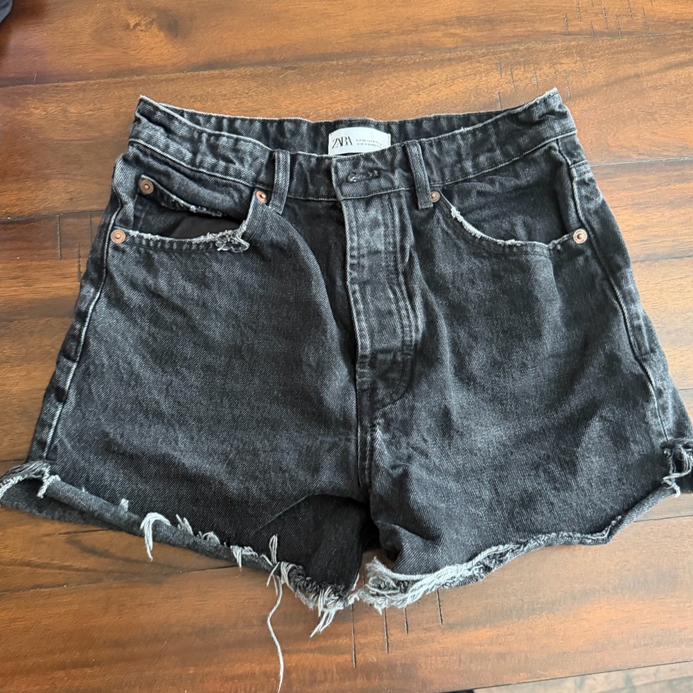 ZARA Black Denim Cutoff Shorts High Rise